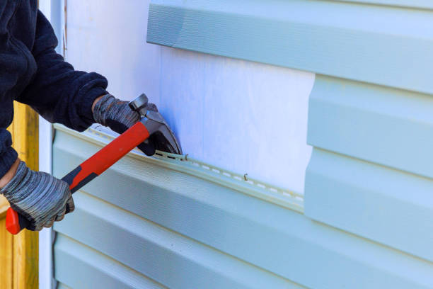 Reliable Emergency Siding Repair contractor in Lawrenceville, IL by Squared Siding